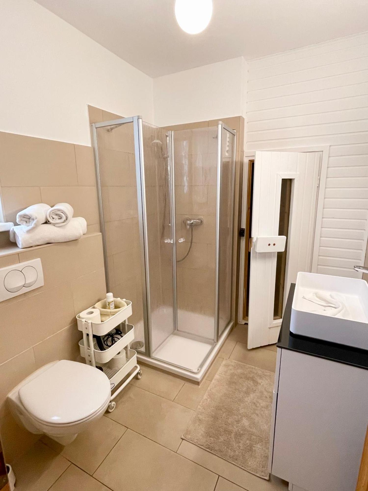 Ferienhaus Sonnenglueck Инзел Поел Екстериор снимка